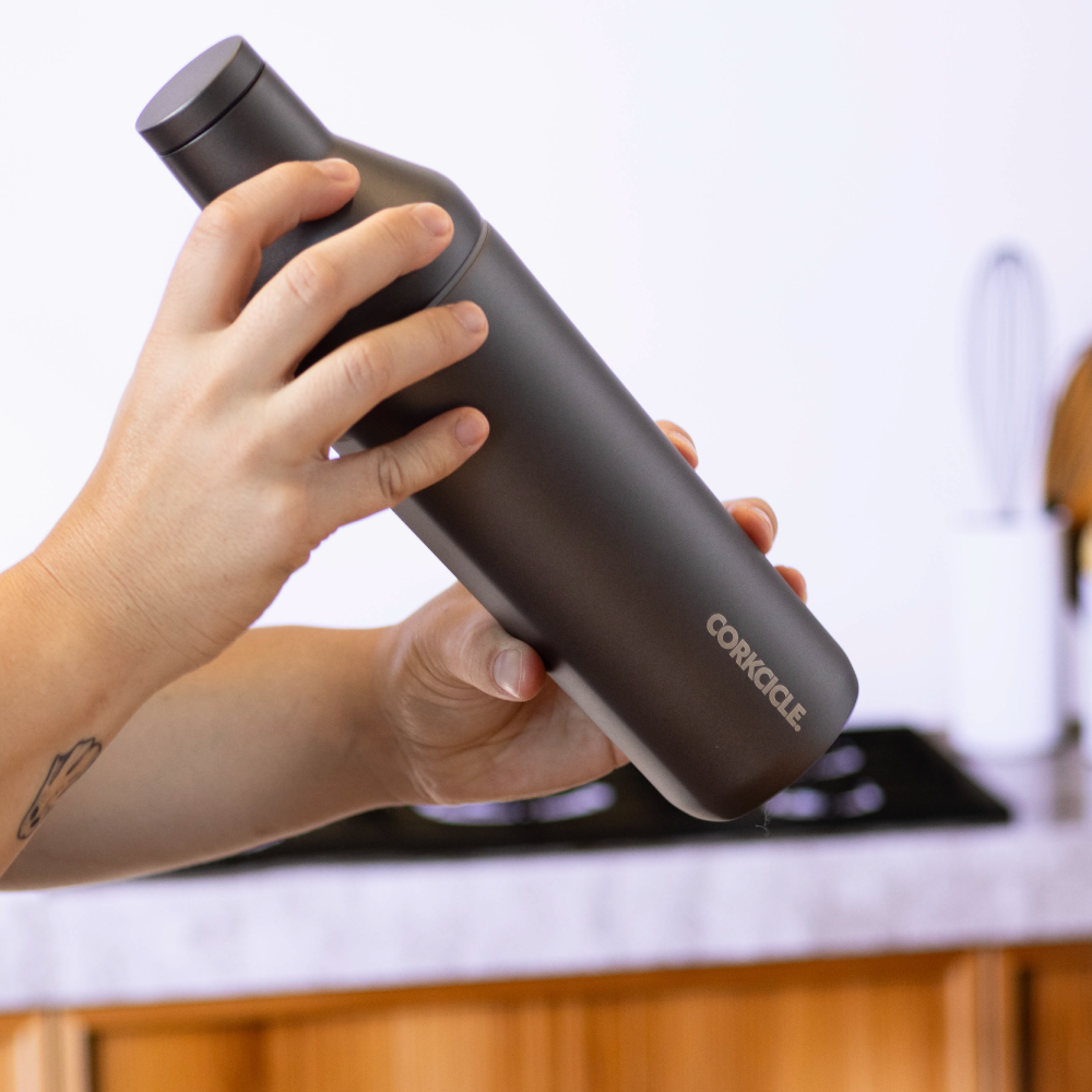 Cocktail Shaker - Lite Fresh Pack Use